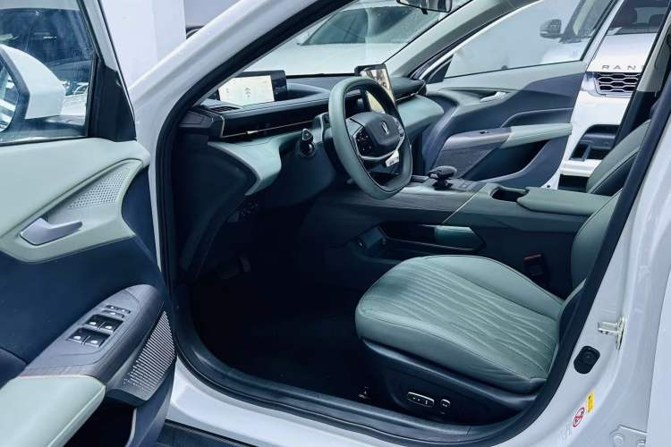 Used CHANGAN Eado DD 2023 Blue Whale NE 1.5T GDI DCT Flagship Model Interior 5