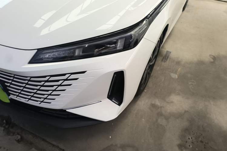 Used CHANGAN Eado DD 2023 Blue Whale NE 1.5T GDI DCT Navigation Model Left Front Headlight
