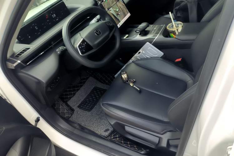 Used CHANGAN Eado DD 2023 Blue Whale NE 1.5T GDI DCT Luxury Edition Left Front Seat