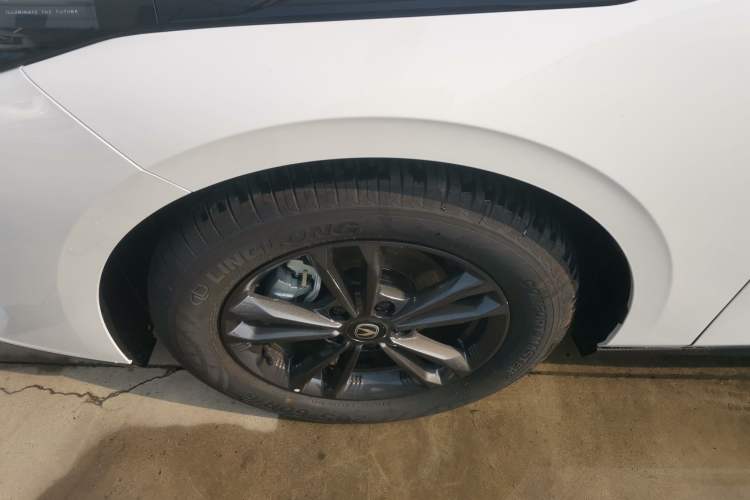 Used CHANGAN Eado DD 2023 Blue Whale NE 1.5T GDI DCT Luxury Edition Left Front Wheel Hub