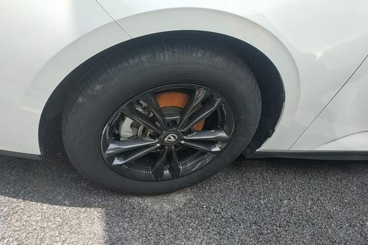 Used CHANGAN Eado DD 2023 Blue Whale NE 1.5T GDI DCT Luxury Edition Left Front Wheel Hub