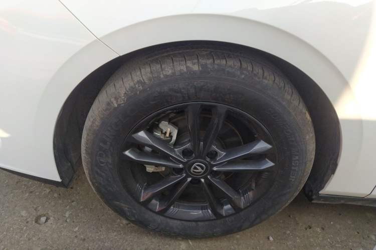 Used CHANGAN Eado DD 2023 Blue Whale NE 1.5T GDI DCT Luxury Edition Left Front Wheel Hub