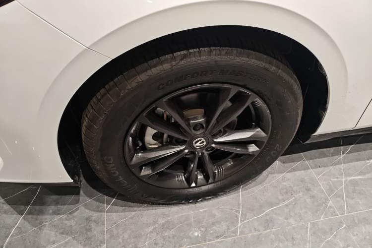 Used CHANGAN Eado DD 2023 Blue Whale NE 1.5T GDI DCT Prestige Model Left Front Wheel Hub