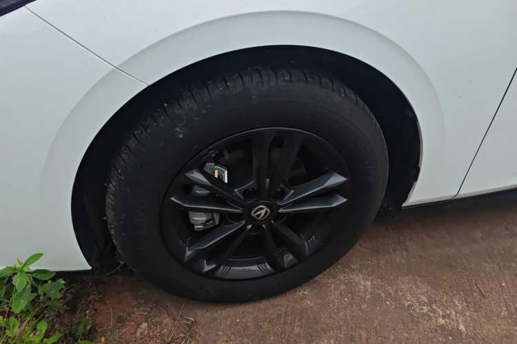 Used CHANGAN Eado DD 2023 Blue Whale NE 1.5T GDI DCT Luxury Edition Left Front Wheel Hub