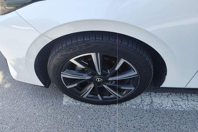 Used CHANGAN Eado DD 2023 Blue Whale NE 1.5T GDI DCT Navigation Model Left Front Wheel Hub