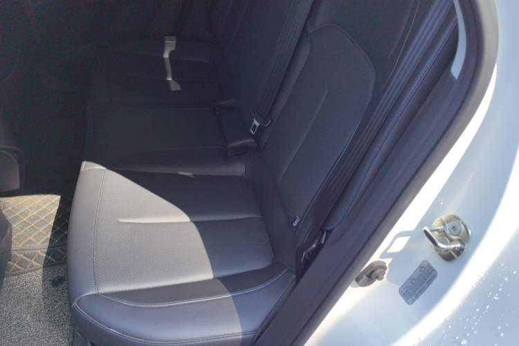 Used CHANGAN Eado DD 2023 Blue Whale NE 1.5T GDI DCT Luxury Edition Left Rear Seat