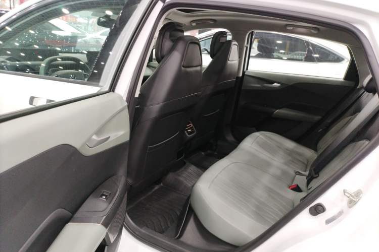 Used CHANGAN Eado DD 2023 Blue Whale NE 1.5T GDI DCT Navigation Model Left Rear Seat