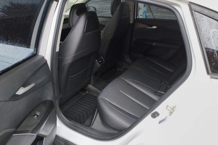 Used CHANGAN Eado DD 2023 Blue Whale NE 1.5T GDI DCT Luxury Edition Left Rear Seat