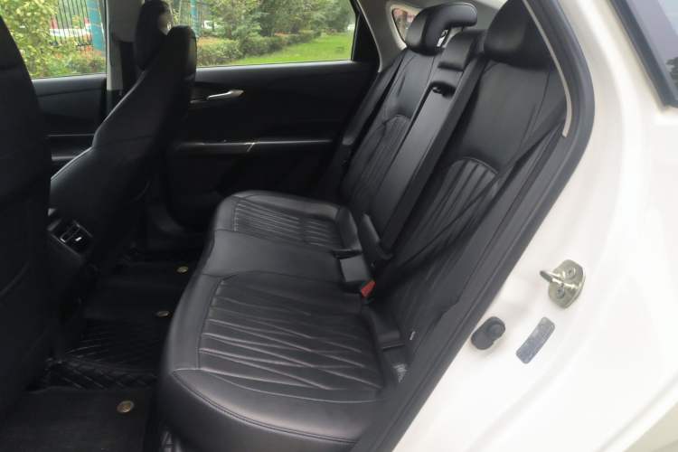 Used CHANGAN Eado DD 2023 Blue Whale NE 1.5T GDI DCT Flagship Model Left Rear Seat
