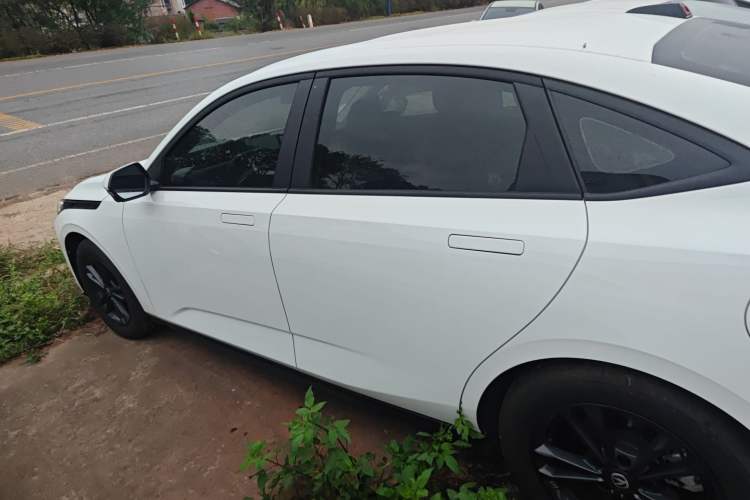 Used CHANGAN Eado DD 2023 Blue Whale NE 1.5T GDI DCT Luxury Edition Left Side