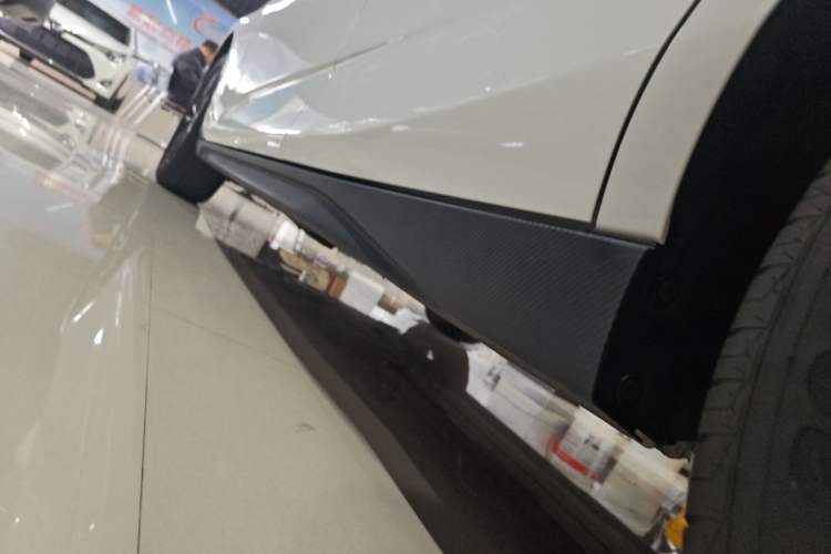 Used CHANGAN Eado DD 2023 Blue Whale NE 1.5T GDI DCT Luxury Edition Left Side Sill