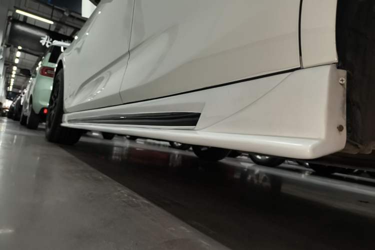 Used CHANGAN Eado DD 2023 Blue Whale NE 1.5T GDI DCT Navigation Model Left Side Sill