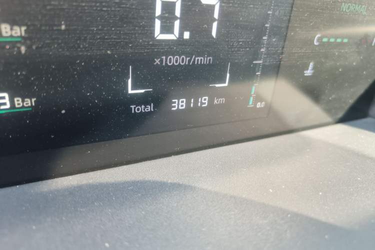 Used CHANGAN Eado DD 2023 Blue Whale NE 1.5T GDI DCT Luxury Edition Odometer Close Up