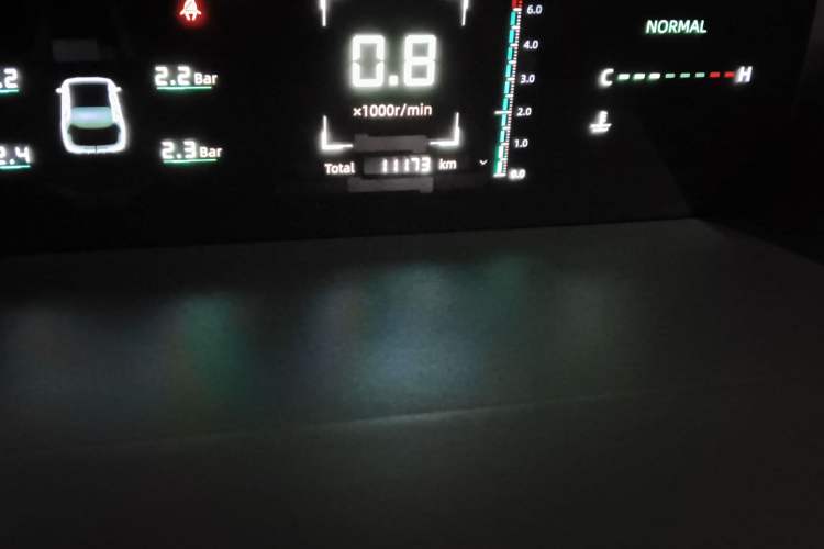 Used CHANGAN Eado DD 2023 Blue Whale NE 1.5T GDI DCT Luxury Edition Odometer Close Up
