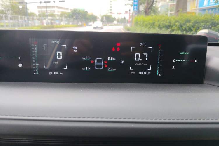Used CHANGAN Eado DD 2023 Blue Whale NE 1.5T GDI DCT Navigation Model Odometer Close Up