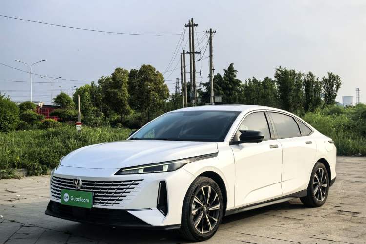Used CHANGAN Eado DD 2023 Blue Whale NE 1.5T GDI DCT Navigation Model Guazi used car, China used car export, Used car for sale, Used cars, Cheapest cars for sale