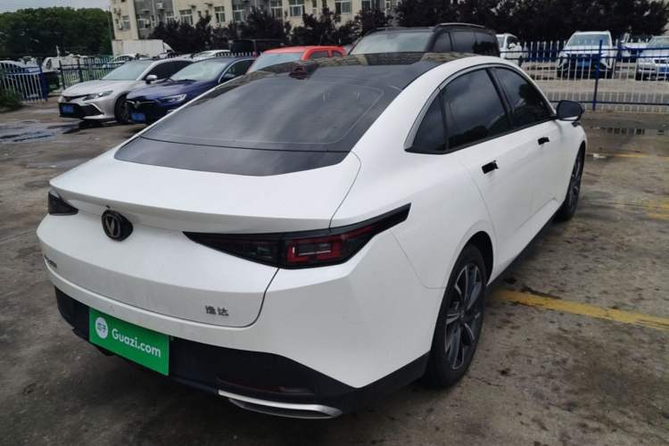 Used CHANGAN Eado DD 2023 Blue Whale NE 1.5T GDI DCT Navigation Model Rear Right 45 Deg