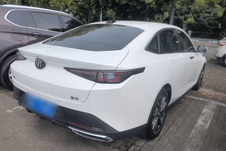 Used CHANGAN Eado DD 2023 Blue Whale NE 1.5T GDI DCT Navigation Model Rear Right 45 Deg