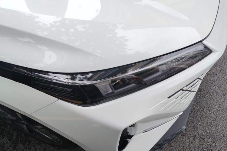 Used CHANGAN Eado DD 2023 Blue Whale NE 1.5T GDI DCT Navigation Model Right Front Headlight