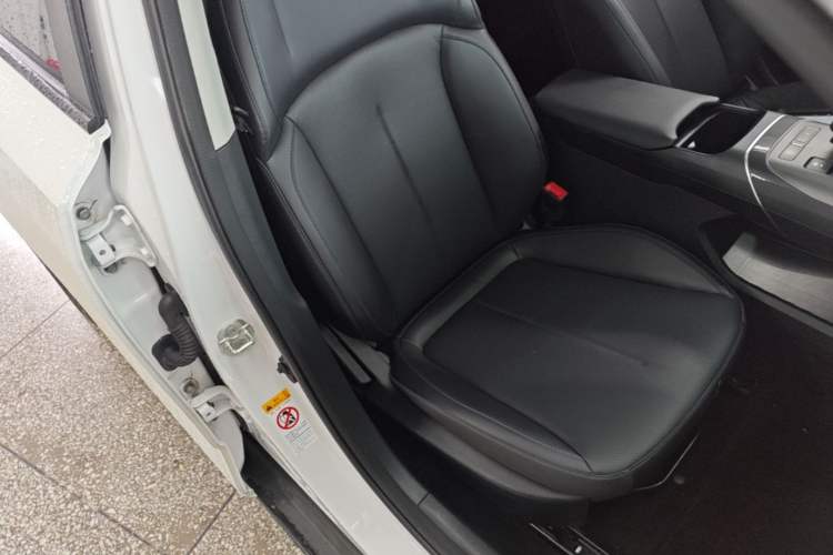 Used CHANGAN Eado DD 2023 Blue Whale NE 1.5T GDI DCT Luxury Edition Right Front Seat