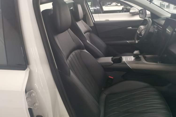 Used CHANGAN Eado DD 2023 Blue Whale NE 1.5T GDI DCT Flagship Model Right Front Seat
