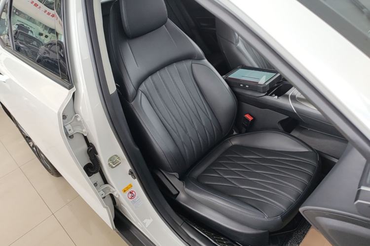Used CHANGAN Eado DD 2023 Blue Whale NE 1.5T GDI DCT Navigation Model Right Front Seat
