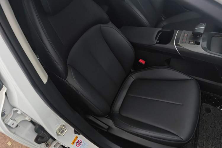 Used CHANGAN Eado DD 2023 Blue Whale NE 1.5T GDI DCT Luxury Edition Right Front Seat