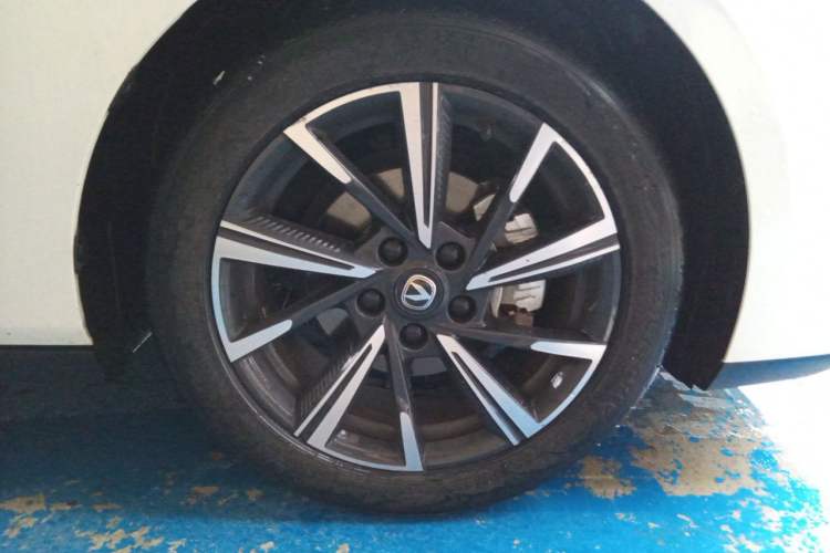 Used CHANGAN Eado DD 2023 Blue Whale NE 1.5T GDI DCT Navigation Model Right Front Wheel Hub