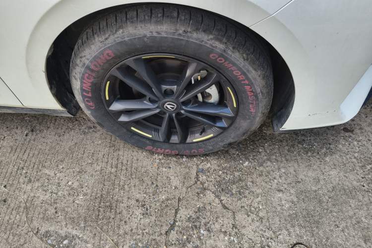 Used CHANGAN Eado DD 2023 Blue Whale NE 1.5T GDI DCT Prestige Model Right Front Wheel Hub