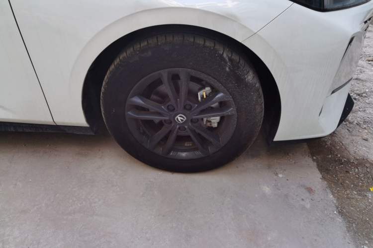 Used CHANGAN Eado DD 2023 Blue Whale NE 1.5T GDI DCT Luxury Edition Right Front Wheel Hub