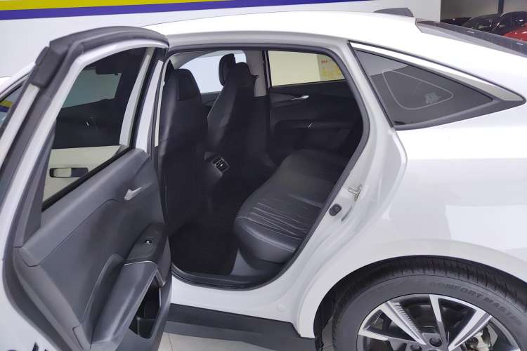 Used CHANGAN Eado DD 2023 Blue Whale NE 1.5T GDI DCT Navigation Model Right Rear Seat