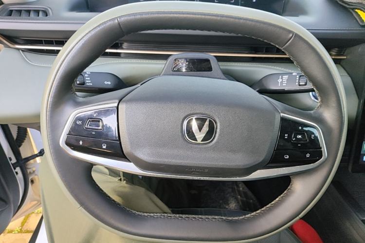 Used CHANGAN Eado DD 2023 Blue Whale NE 1.5T GDI DCT Navigation Model Steering Wheel
