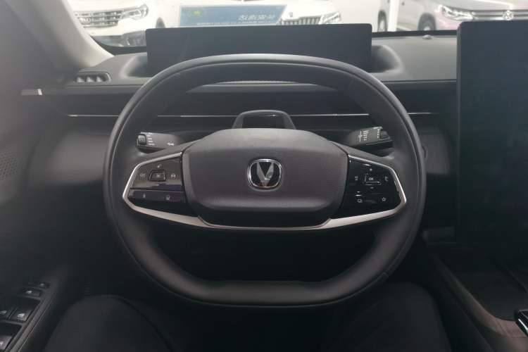 Used CHANGAN Eado DD 2023 Blue Whale NE 1.5T GDI DCT Flagship Model Steering Wheel