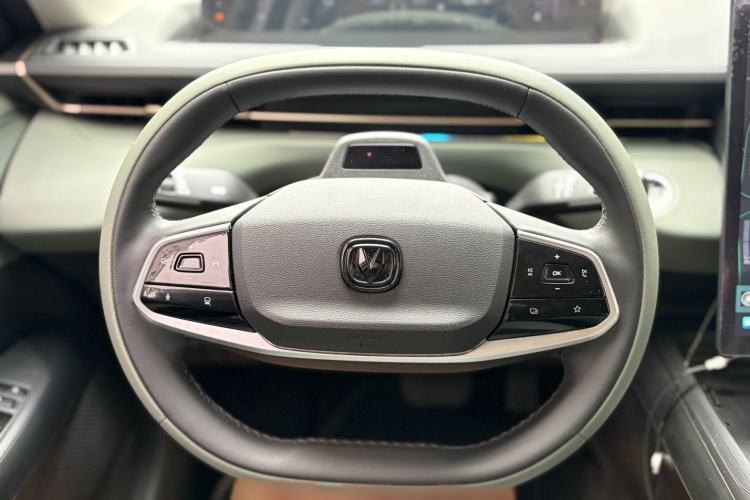 Used CHANGAN Eado DD 2023 Blue Whale NE 1.5T GDI DCT Navigation Model Steering Wheel