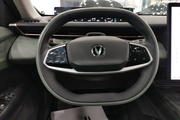Used CHANGAN Eado DD 2023 Blue Whale NE 1.5T GDI DCT Navigation Model Steering Wheel