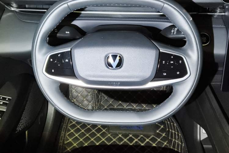 Used CHANGAN Eado DD 2023 Blue Whale NE 1.5T GDI DCT Luxury Edition Steering Wheel