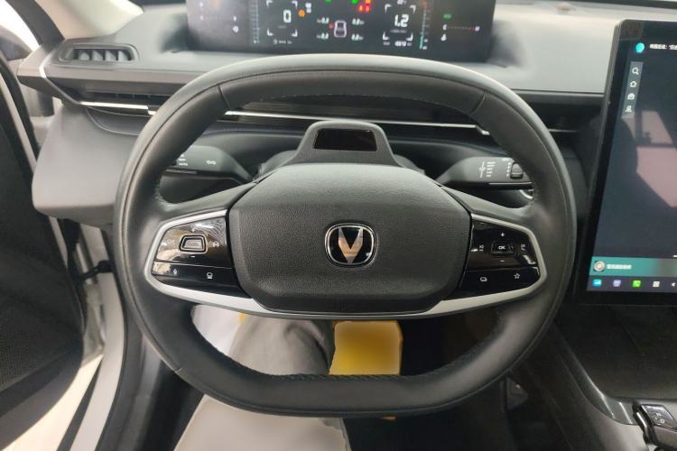 Used CHANGAN Eado DD 2023 Blue Whale NE 1.5T GDI DCT Navigation Model Steering Wheel