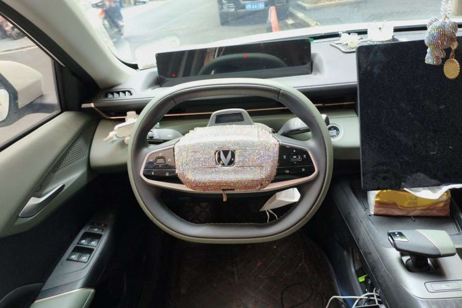 Used CHANGAN Eado DD 2023 Blue Whale NE 1.5T GDI DCT Navigation Model Steering Wheel