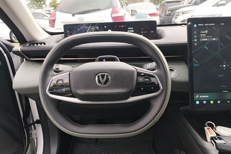 Used CHANGAN Eado DD 2023 Blue Whale NE 1.5T GDI DCT Flagship Model Steering Wheel