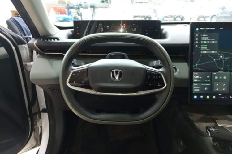 Used CHANGAN Eado DD 2023 Blue Whale NE 1.5T GDI DCT Navigation Model Steering Wheel