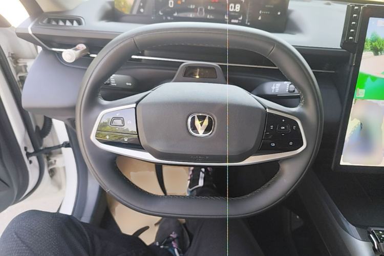 Used CHANGAN Eado DD 2023 Blue Whale NE 1.5T GDI DCT Navigation Model Steering Wheel