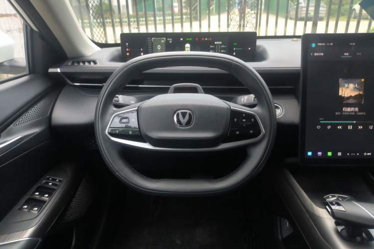 Used CHANGAN Eado DD 2023 Blue Whale NE 1.5T GDI DCT Flagship Model Steering Wheel