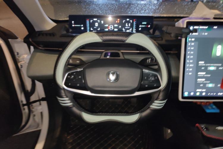 Used CHANGAN Eado DD 2023 Blue Whale NE 1.5T GDI DCT Navigation Model Steering Wheel