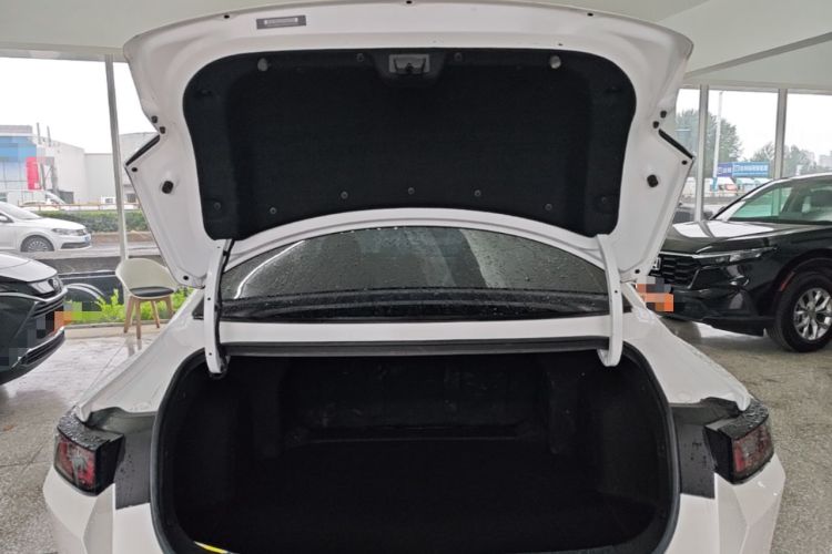Used CHANGAN Eado DD 2023 Blue Whale NE 1.5T GDI DCT Luxury Edition Trunk
