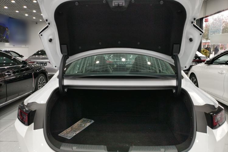 Used CHANGAN Eado DD 2023 Blue Whale NE 1.5T GDI DCT Navigation Model Trunk
