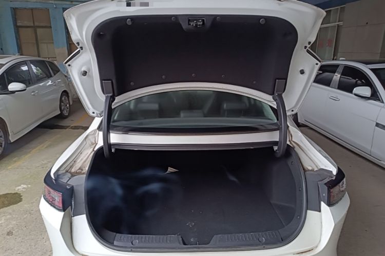 Used CHANGAN Eado DD 2023 Blue Whale NE 1.5T GDI DCT Flagship Model Trunk
