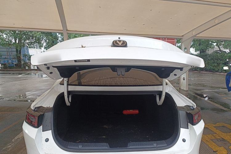 Used CHANGAN Eado DD 2023 Blue Whale NE 1.5T GDI DCT Luxury Edition Trunk