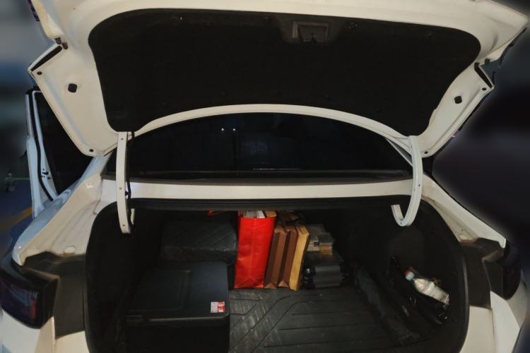 Used CHANGAN Eado DD 2023 Blue Whale NE 1.5T GDI DCT Luxury Edition Trunk