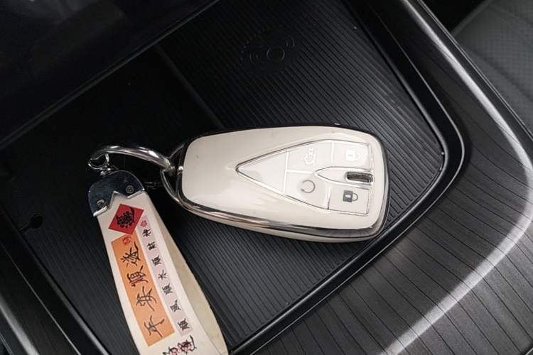 Used CHANGAN Eado DD 2023 Blue Whale NE 1.5T GDI DCT Flagship Model Vehicle Key