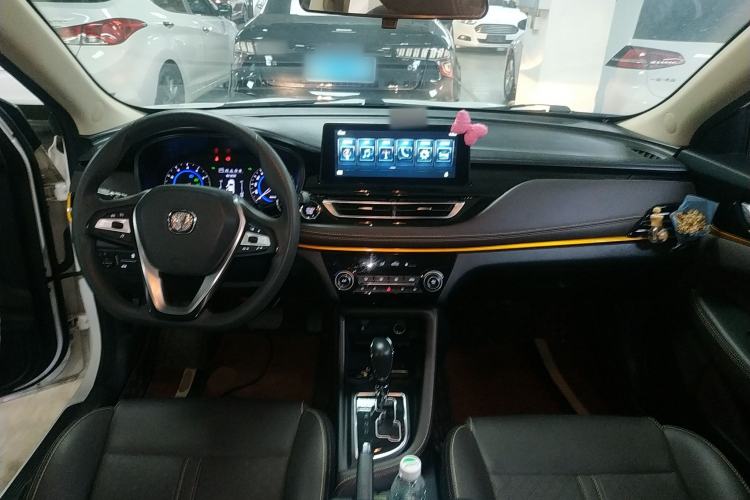Used CHANGAN Eado DT 2019 1.6L Automatic Smart Enjoyment Model China VI Standard Center Console